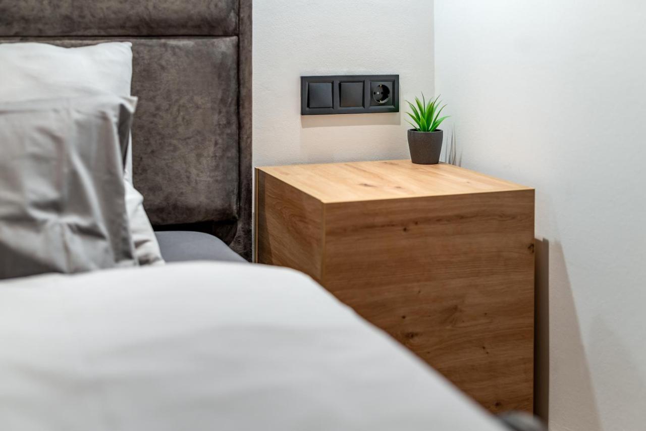 Downtown Luxury By Stlcz With 2 Bathrooms Βουδαπέστη Εξωτερικό φωτογραφία